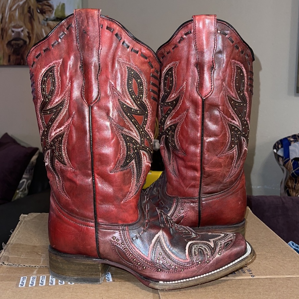 Corral wine color